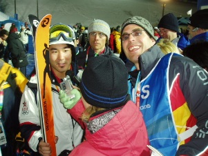Frowned on in ONS circles, the author mugs for the camera right after Vails Toby Dawson claimed moguls bronze. 